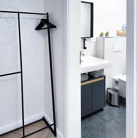 Appartamento Alfa Mikroapartment 2 Betten Kueche Bad L Smarttv Wifi L Porsche & Bosch L 2 Beds Kitchen Bath Bs21a2